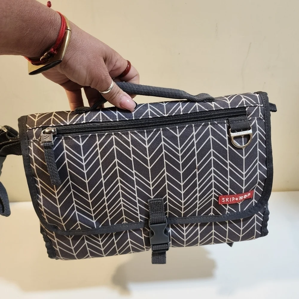 SKIP HOP gray Changing Diapers pad storage luggage
